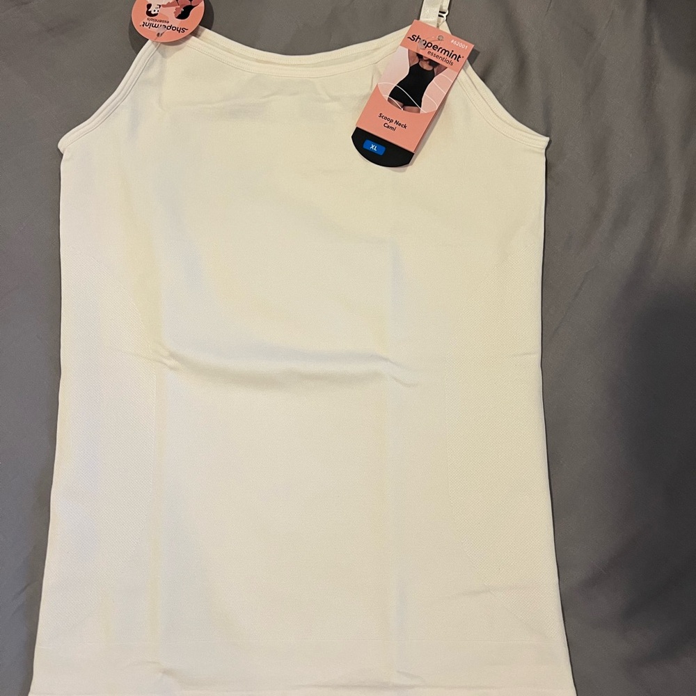 Shapermint Essentials Scoop Neck Cami